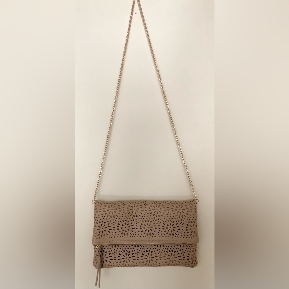 Francesca’s Zara Perforated Floral Clutch - Picture 3 of 16